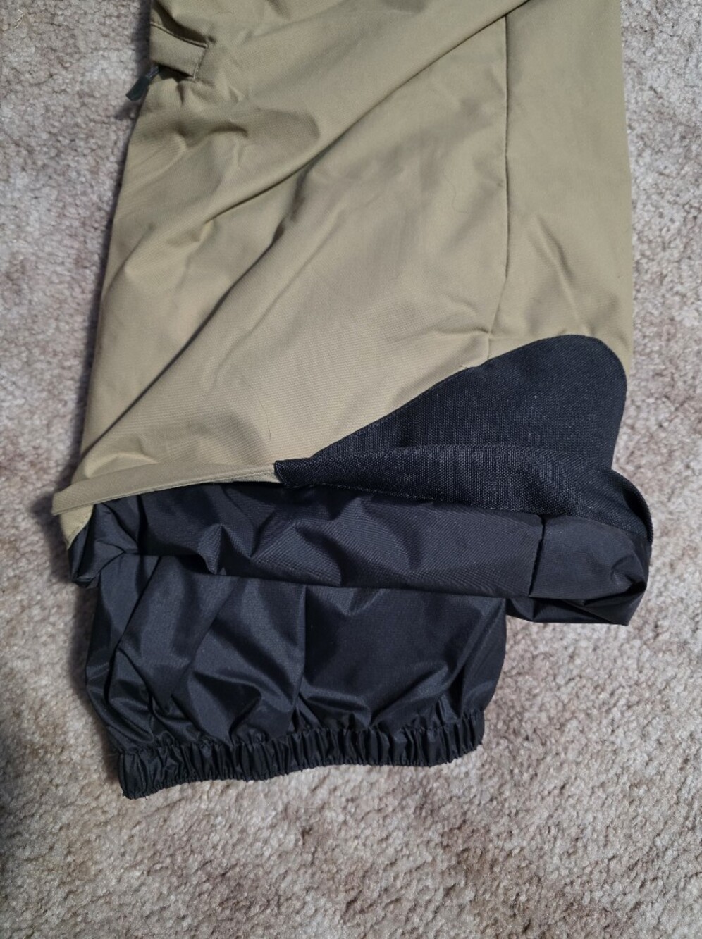 Columbia Women's Bugaboo OH Pant in Khaki - Picture 3 of 7